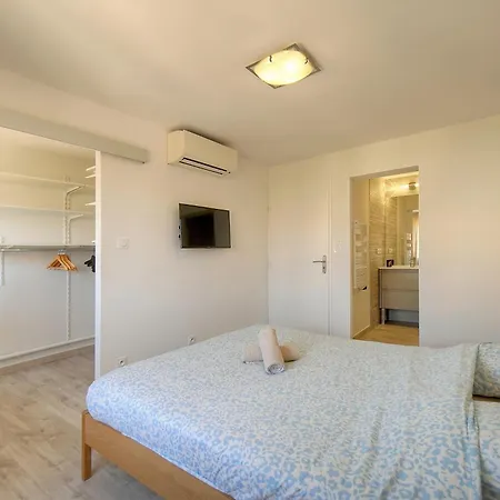 Andrea - Parking - Wifi - Air Conditioning - Vca Apartament *